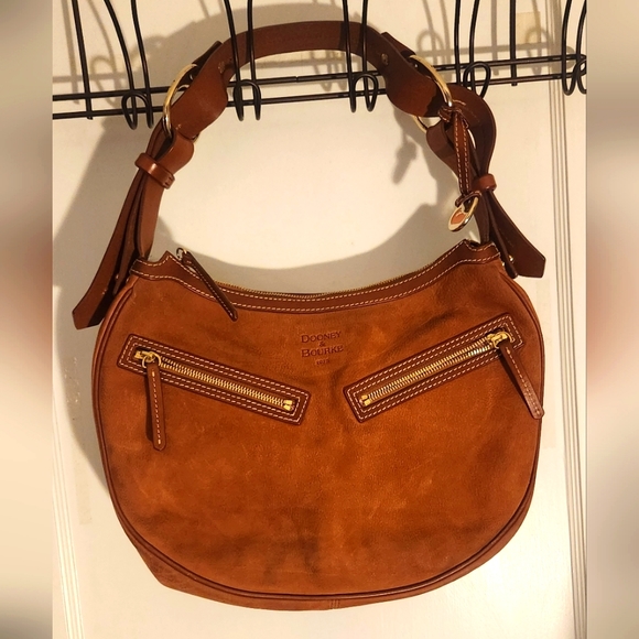 Dooney & Bourke Handbags - Dooney & Bourke Camel Handbag
